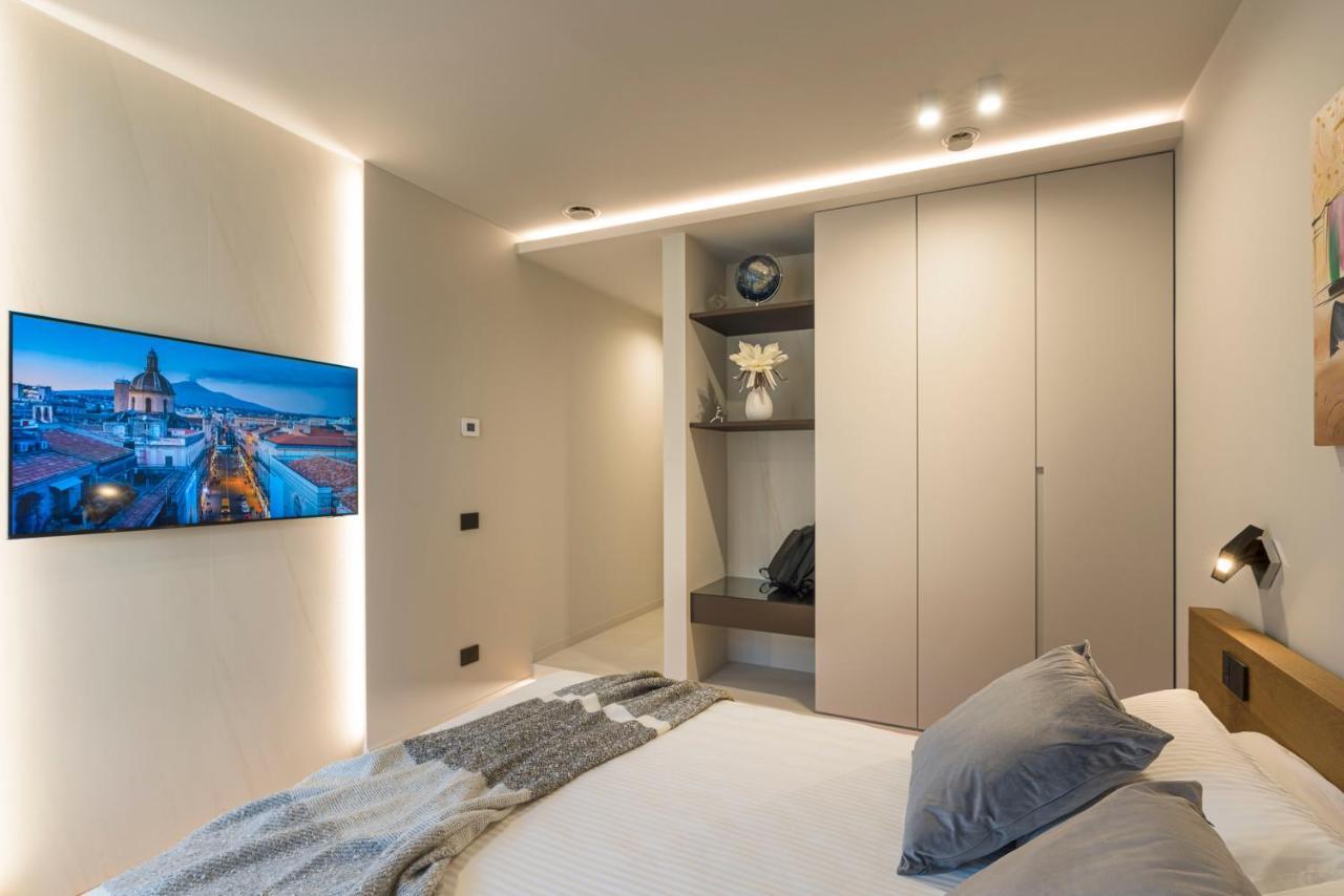Aera Luxury Suites - 303 304 305 Катанія Екстер'єр фото