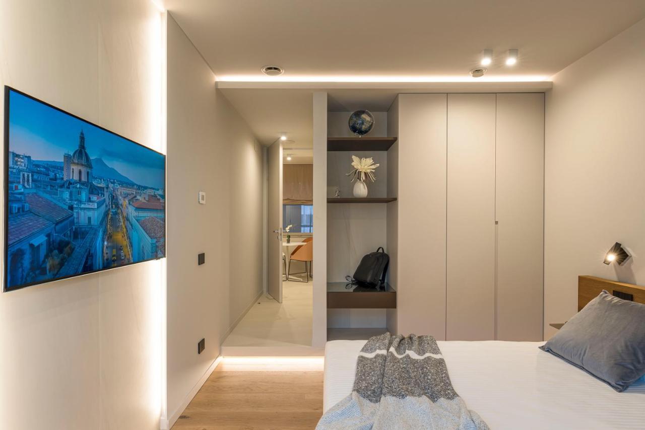 Aera Luxury Suites - 303 304 305 Катанія Екстер'єр фото