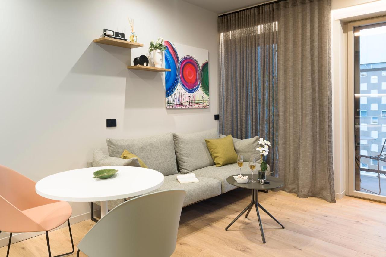 Aera Luxury Suites - 303 304 305 Катанія Екстер'єр фото